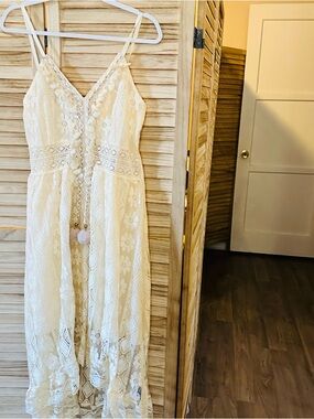 Cider Cream Lace Maxi Dress with Pom Tie NWT